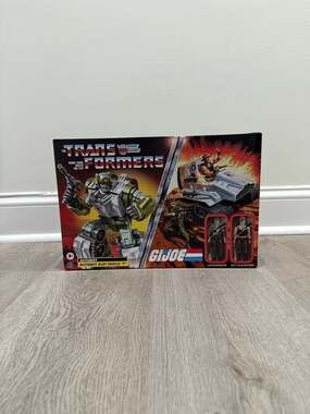 Transformers x G.I. Joe Collab Autobot Kup Triple T with Sgt. Slaughter & Leathe
